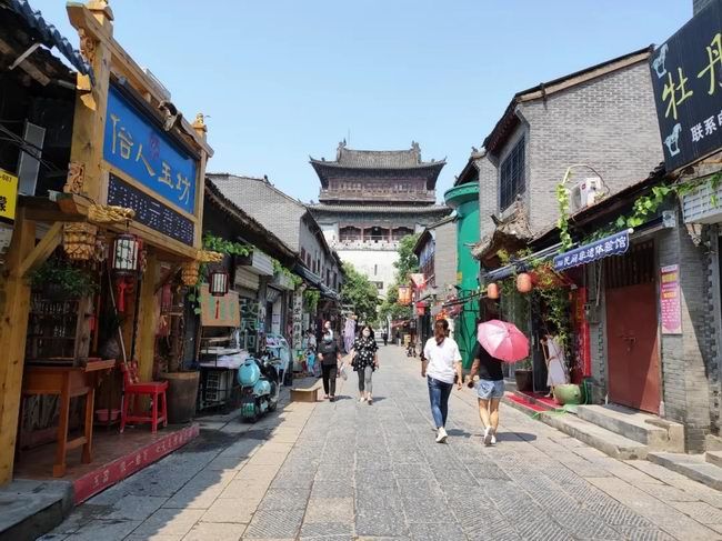 洛陽(yáng)這個(gè)網(wǎng)紅景區(qū)的停車(chē)場(chǎng)加入平臺(tái)！位置、泊位數(shù)、停車(chē)券點(diǎn)擊查看！